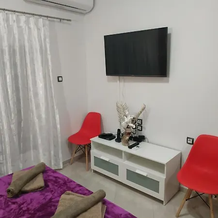 G M 4 Rooms Kentro In The Heart Of The City Лариса Экстерьер фото