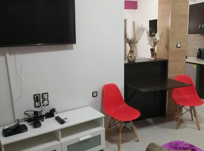 G M 4 Rooms Kentro In The Heart Of The City